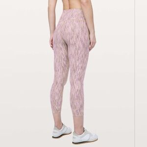 Lululemon Wunder Under High-Rise 7/8 Tight *Full-On Luon 25" size 6 womens